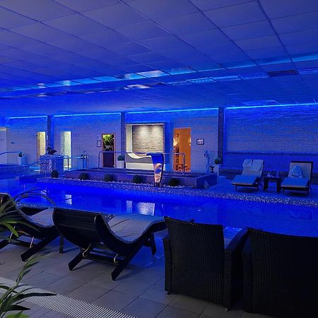 "Poseidon" Centar Aparthotel Stari Banovci Exteriör bild